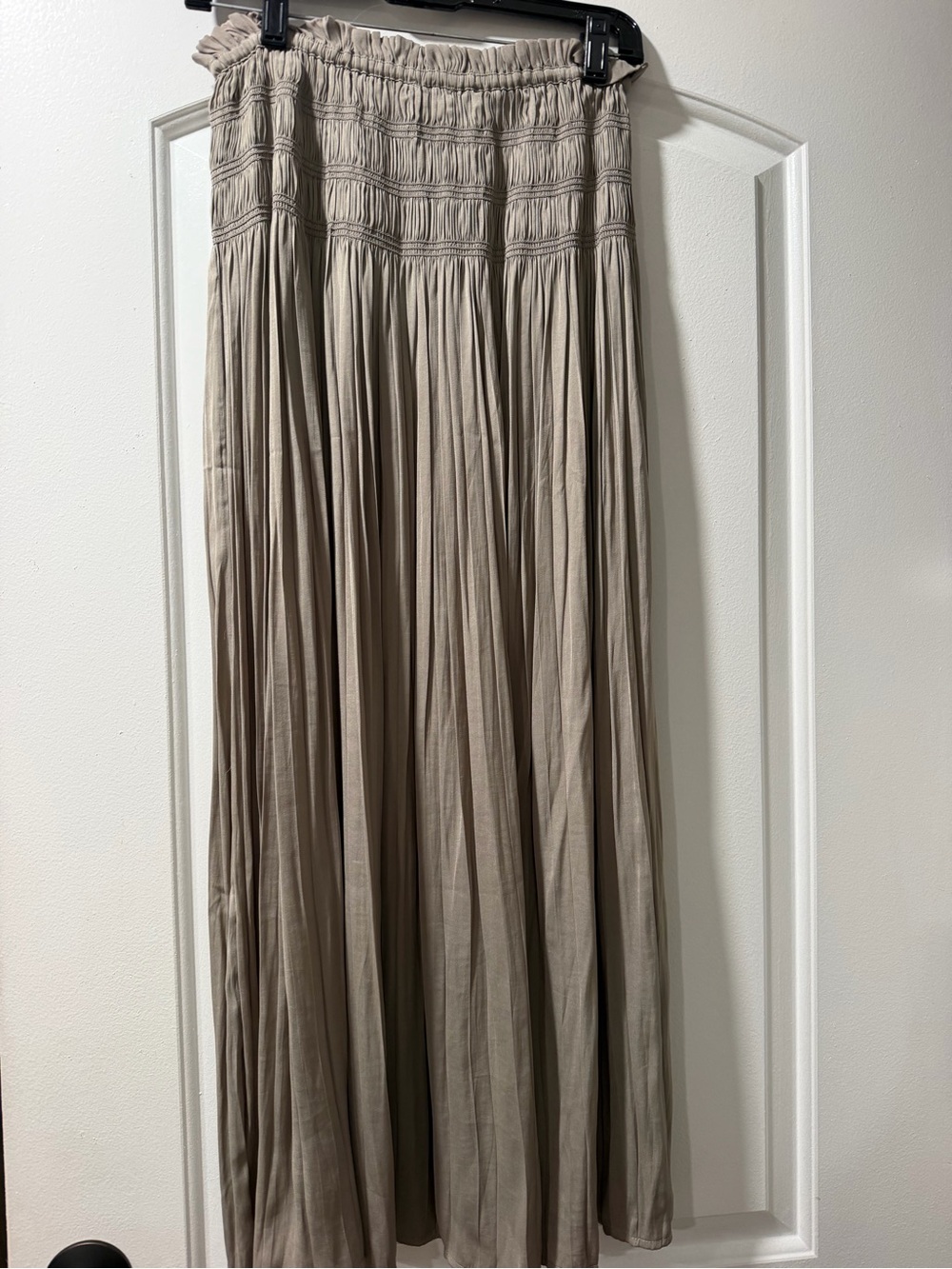 Current air, Smocked drop Waist skirt Pleated Maxi Skirt